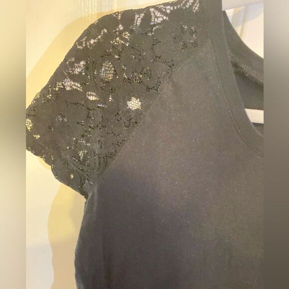 LRL Lauren Jeans Co. Ralph Lauren Scoop Neck Floral Lace Sleeve Blouse Black M - Picture 3 of 6